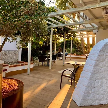 Hotell Lux Isla 3*