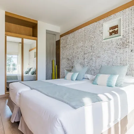 Lux Isla 3*