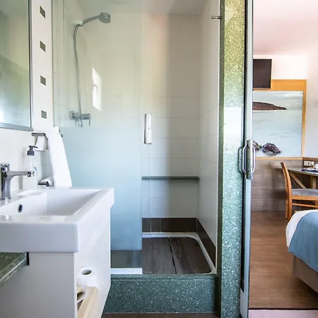 Lux Isla Szálloda 3*