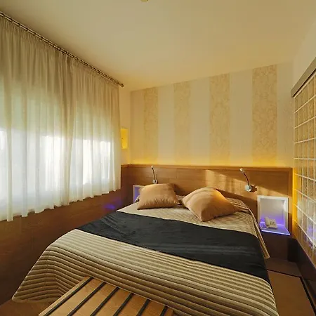 Szálloda Lux Isla Talamanca (Ibiza)