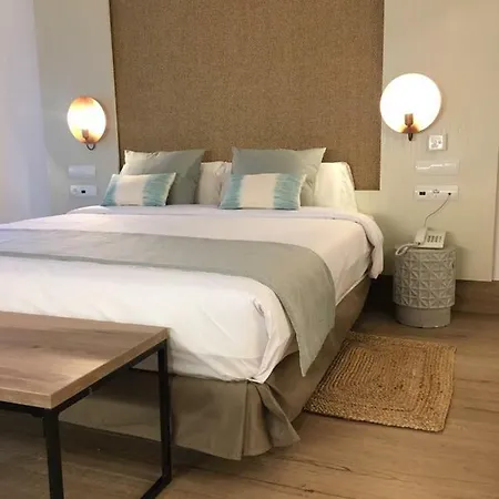 Lux Isla Szálloda