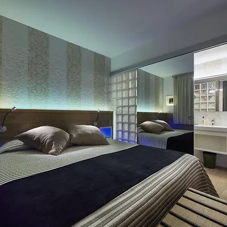 Lux Isla Szálloda 3*